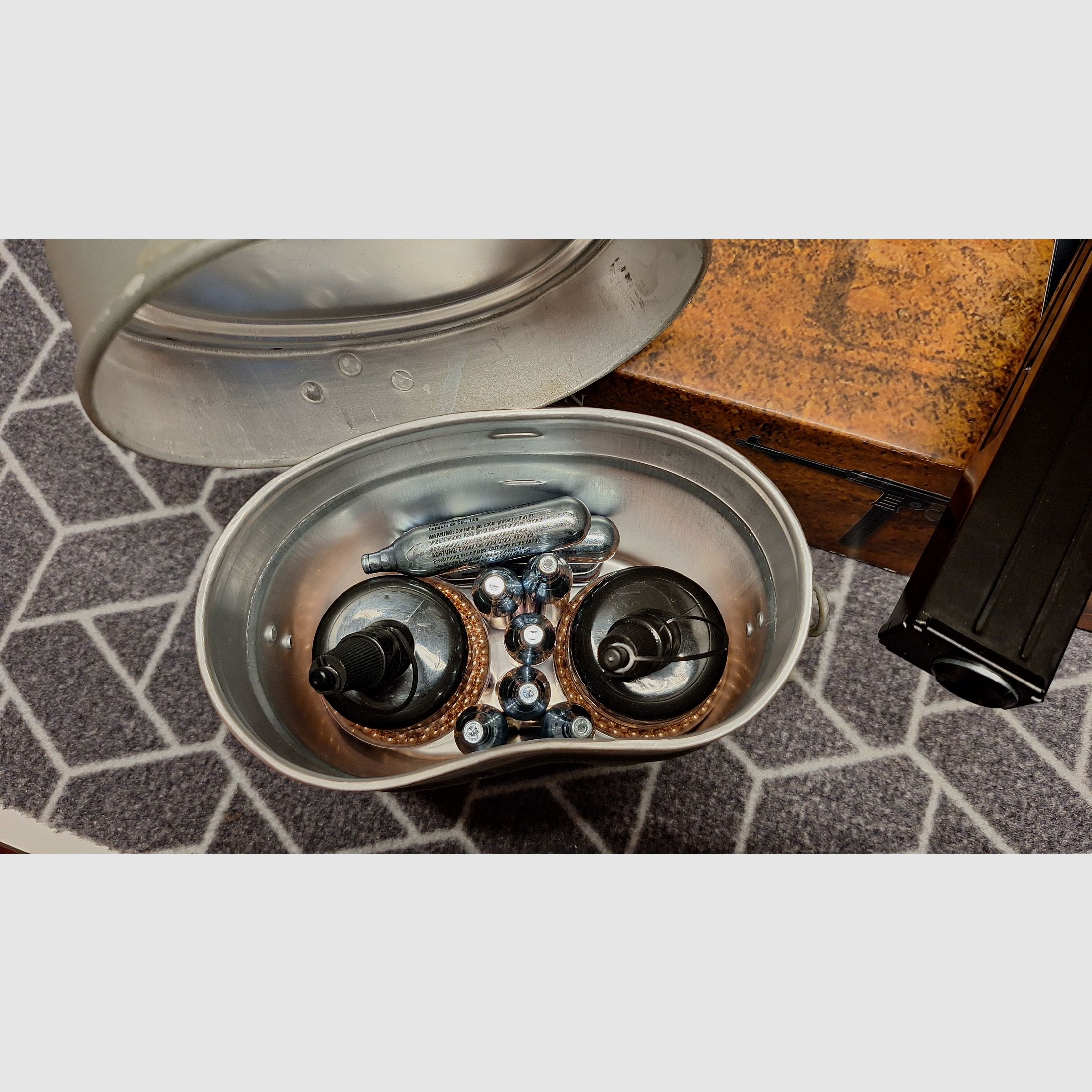 Légendes MP40 - 4,5 mm acier BB Co2 - Tout en métal ! Avec CO2 + munitions + Henkelmann !