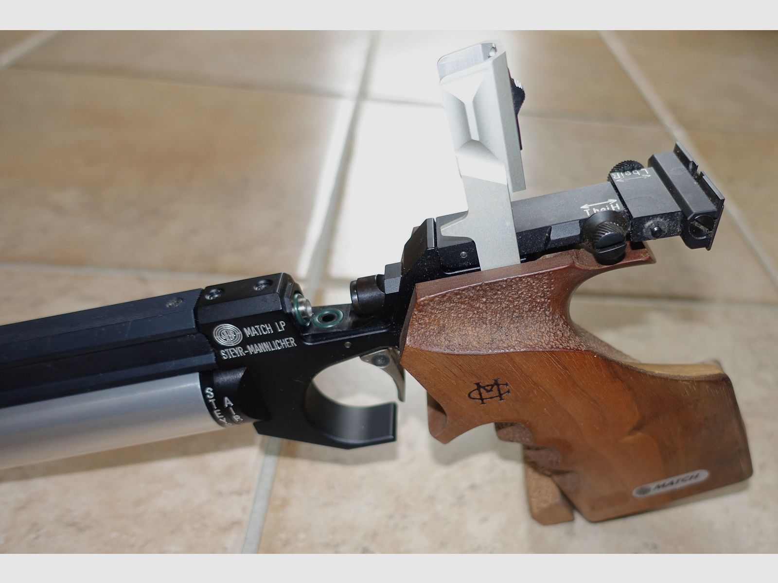 Steyr Pressluft LP Matchpistole im Top-Zustand / Links- oder Rechtsgriff