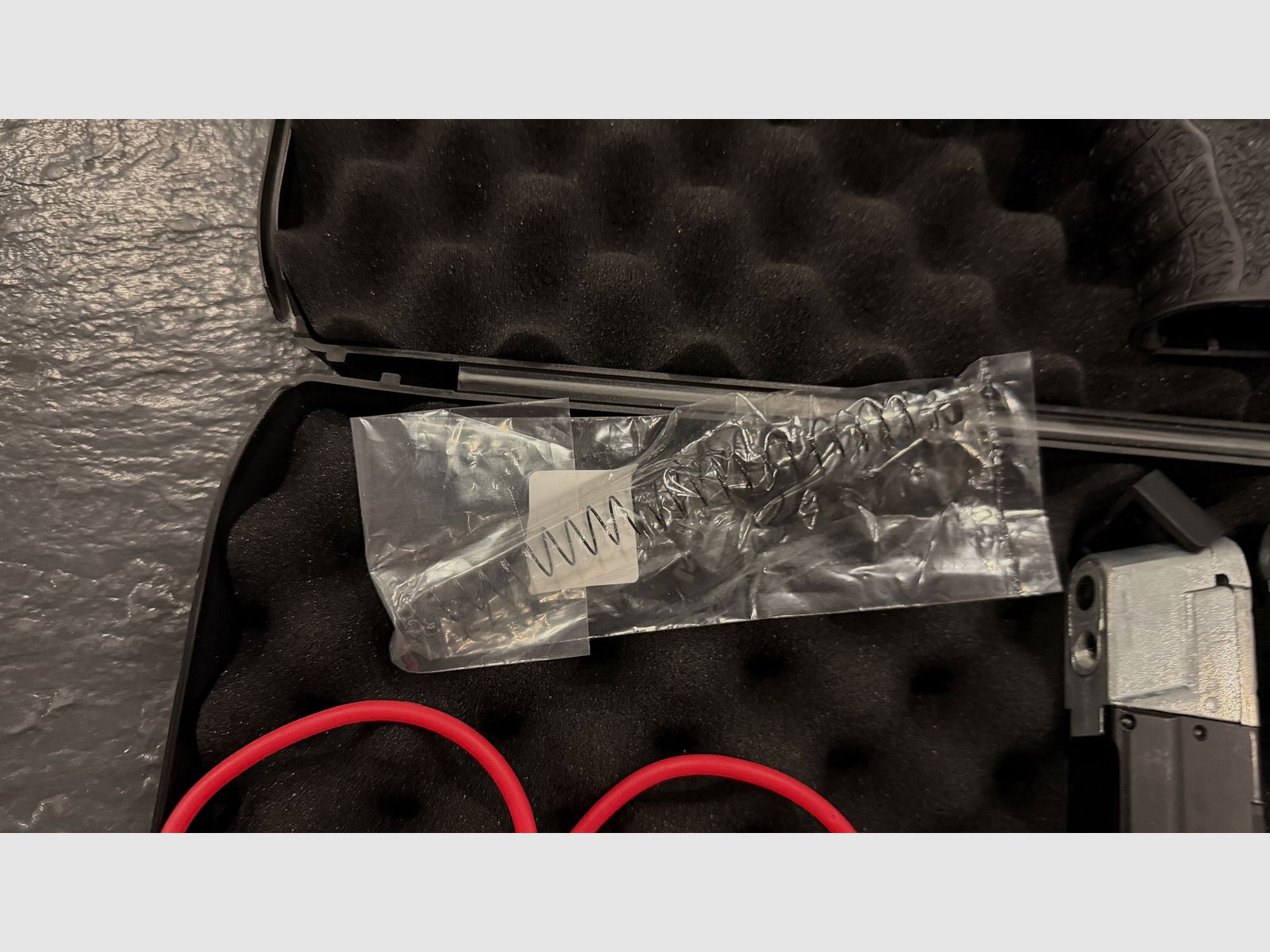 Walther PPQ M2 T4E RAM kal. .43 – w tym 2 magazynki – dobry stan