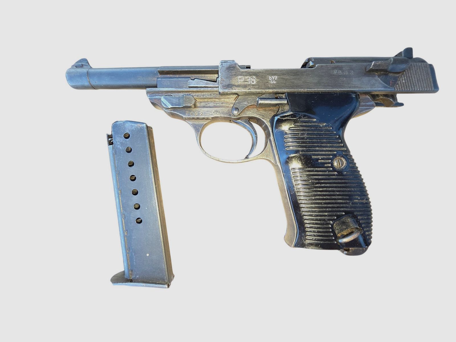 Pistolet type Walther P38 fabrication BYF Mauser en 1944 9X19 occasion, image 4 sur 6