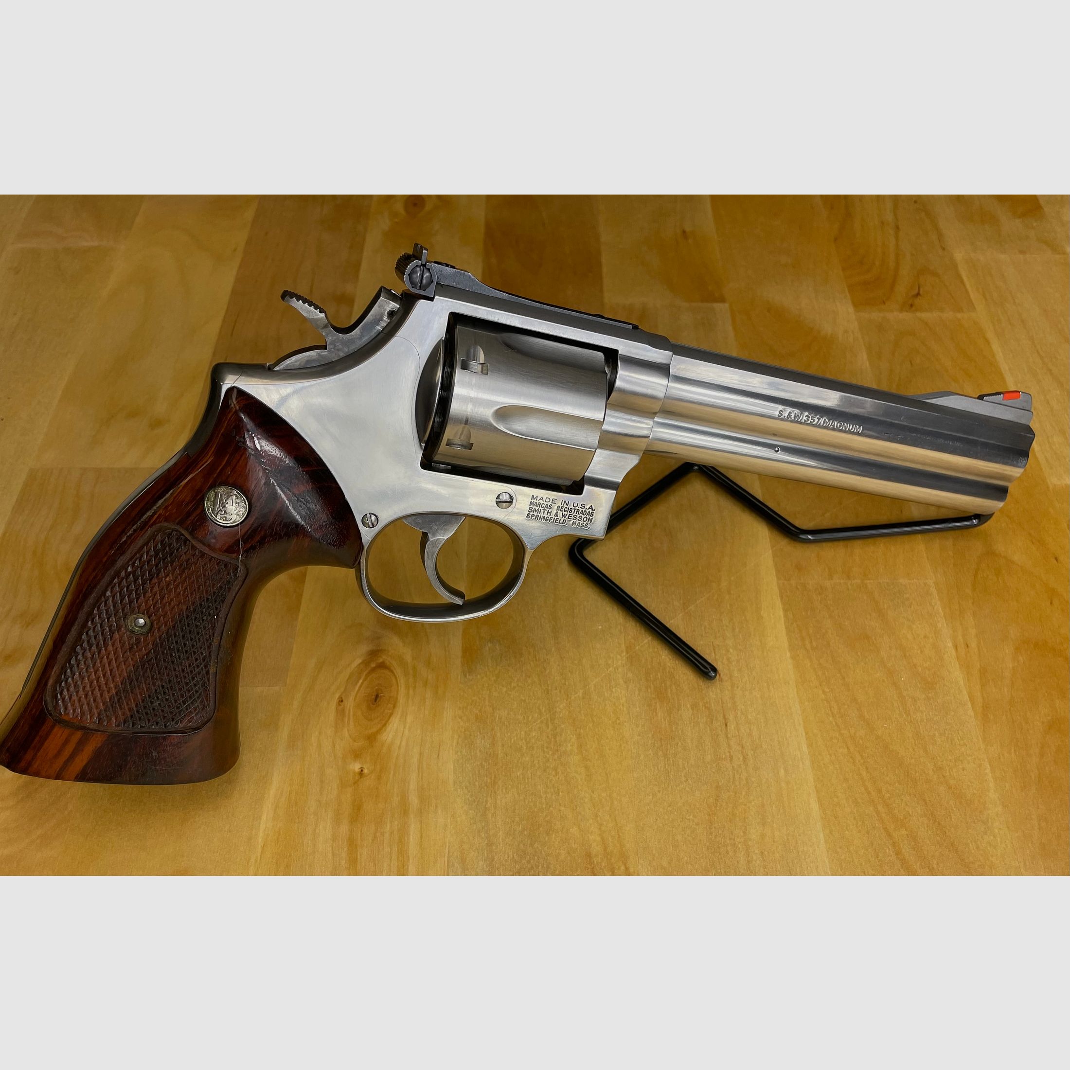 Revolver Smith&Wesson 686 6 inch kaliber .357 Magnum