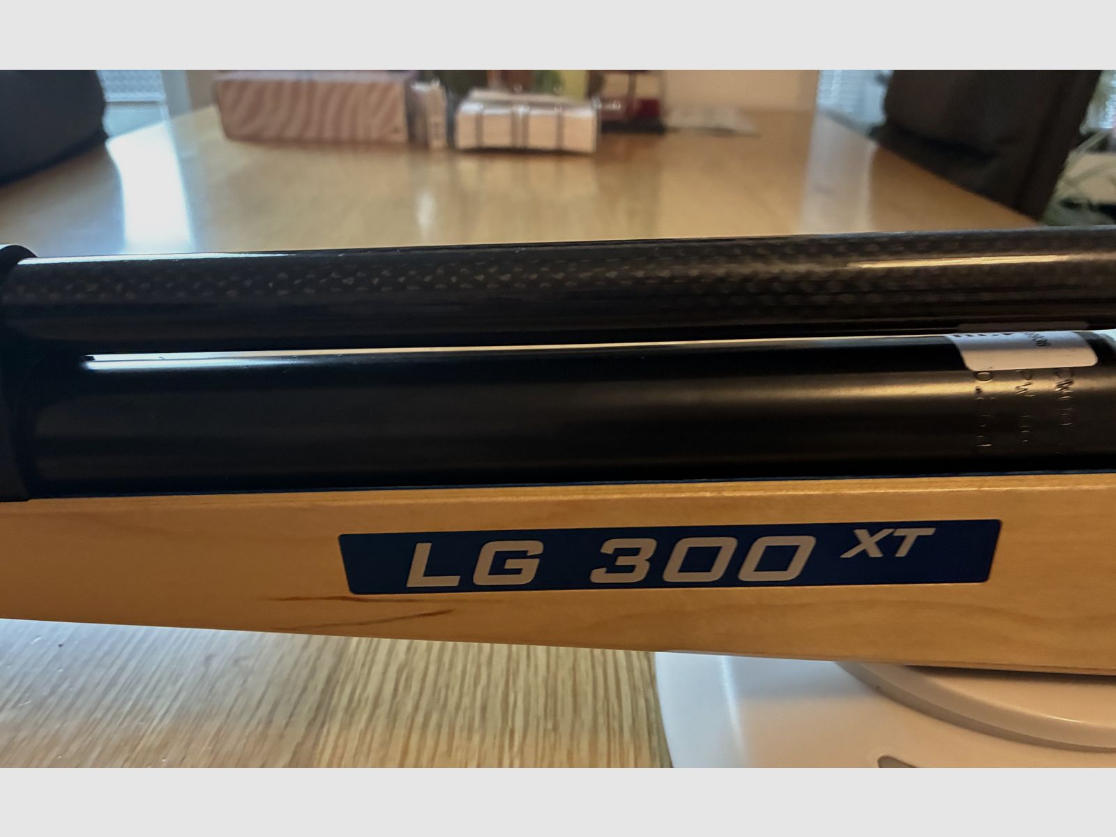 Air rifle LG 300 XT LG300XT wooden stock in top condition late model