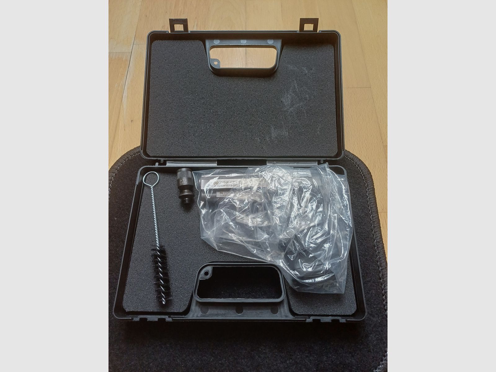 Zoraki 914-P pistolet d'alarme 9mm P.A.K. Titan arme de collection