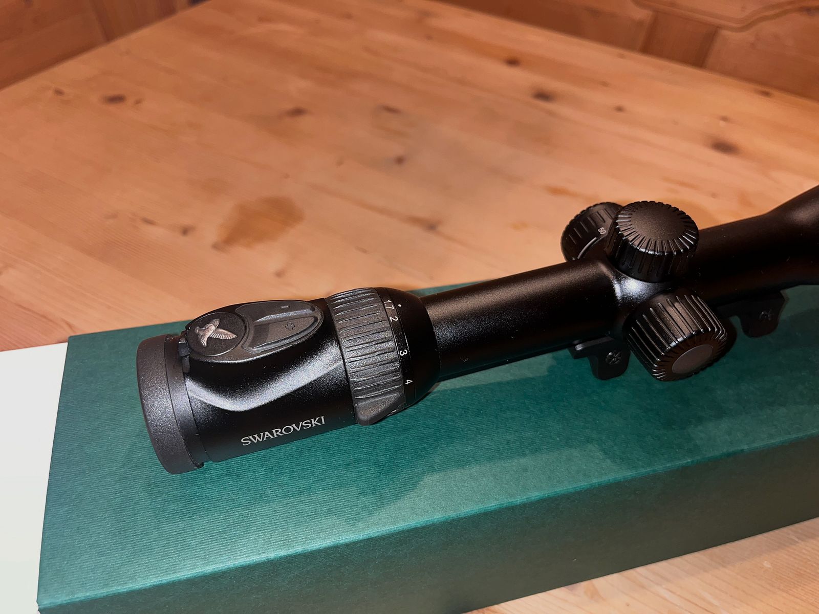 Swarovski Z8i 1.7-13.3x42 avec rail SR et réticule 4Ai