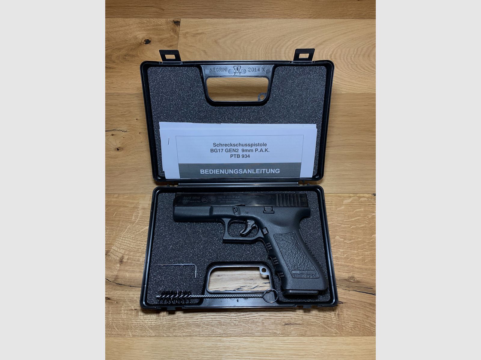 Glock BG 17 GEN2 9mm P.A.K. signal pistol