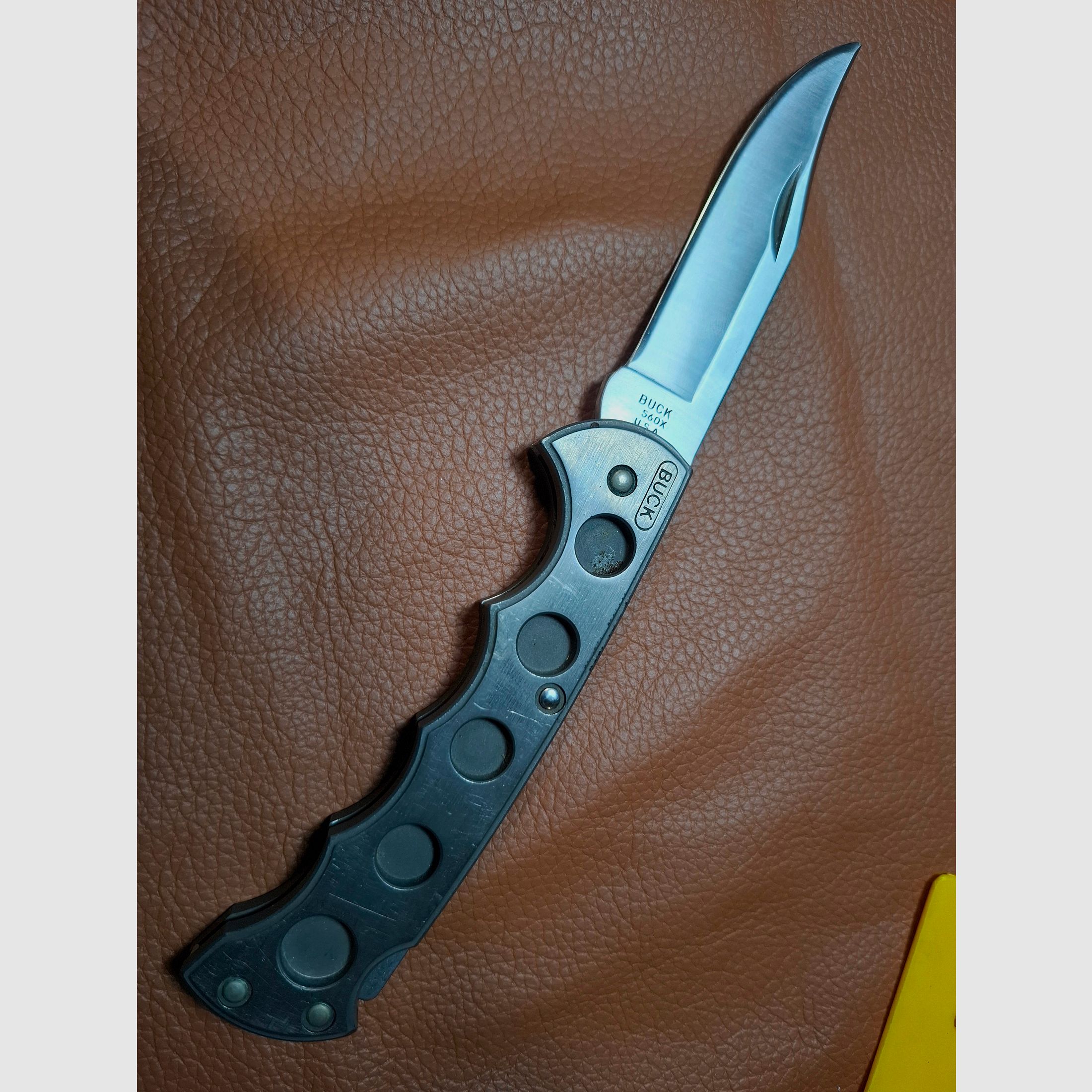 Buck Titanfolder 560X
