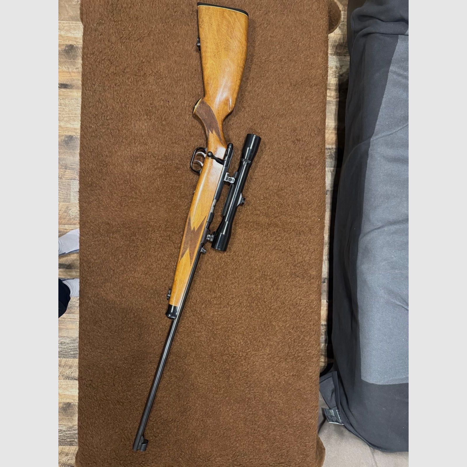 Krico .22lr Répétiteur avec lunette - bien entretenu