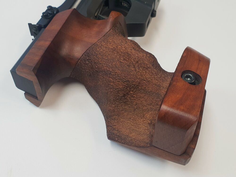 Fabbrica di armi Carl Walther Ulm Pistola sportiva/da competizione Walther GSP in calibro .22 L.r. - Impugnatura in legno Carl Walther