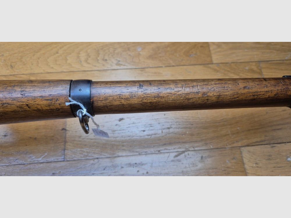 Seltene Schweizer Büchse 05/11 – Auf Basis der Kavalleriebüchse 1905 System 1889 Schmidt Rubin modifiziert 1911 – Munition GP11 in 7,5 x 55 Schweiz – Gute Hölzer, aber mit Reparaturen – Mechanik einwandfrei und sehr schöner Lauf – Ausgezeichnete kleine Büchse in Kat. D – BE/BE+, Bild 27 von 45