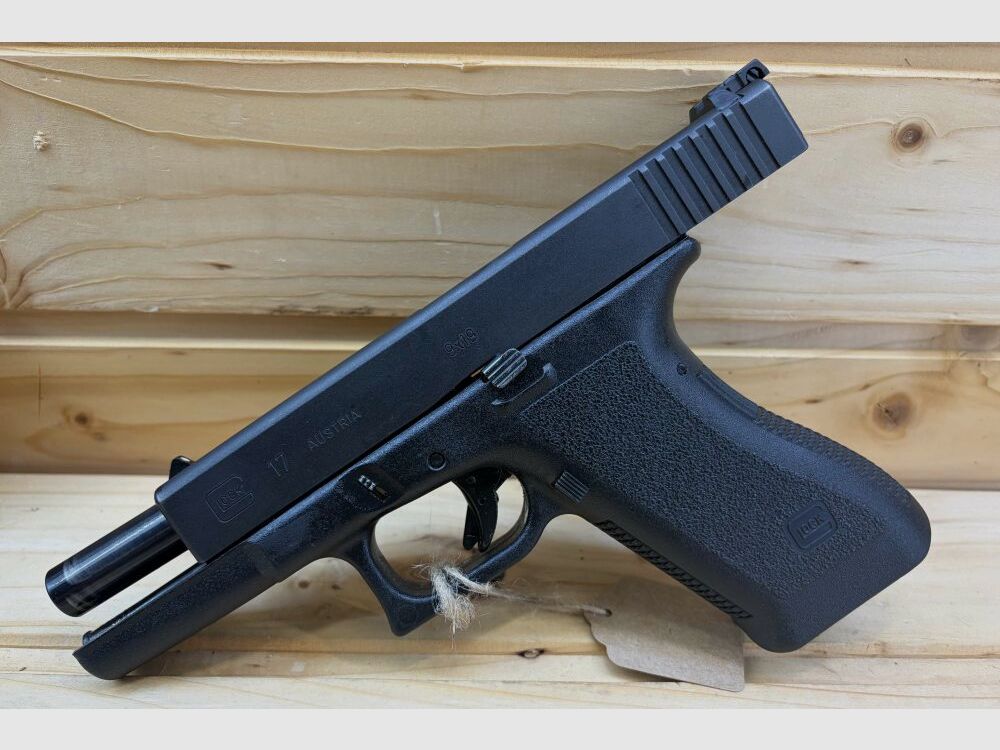 Glock 17 Gen. 2, Kal.: 9x19 mit 4x Magazinen 9mmLuger