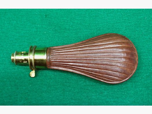 Bouteille en poudre, cuir, (rayures)