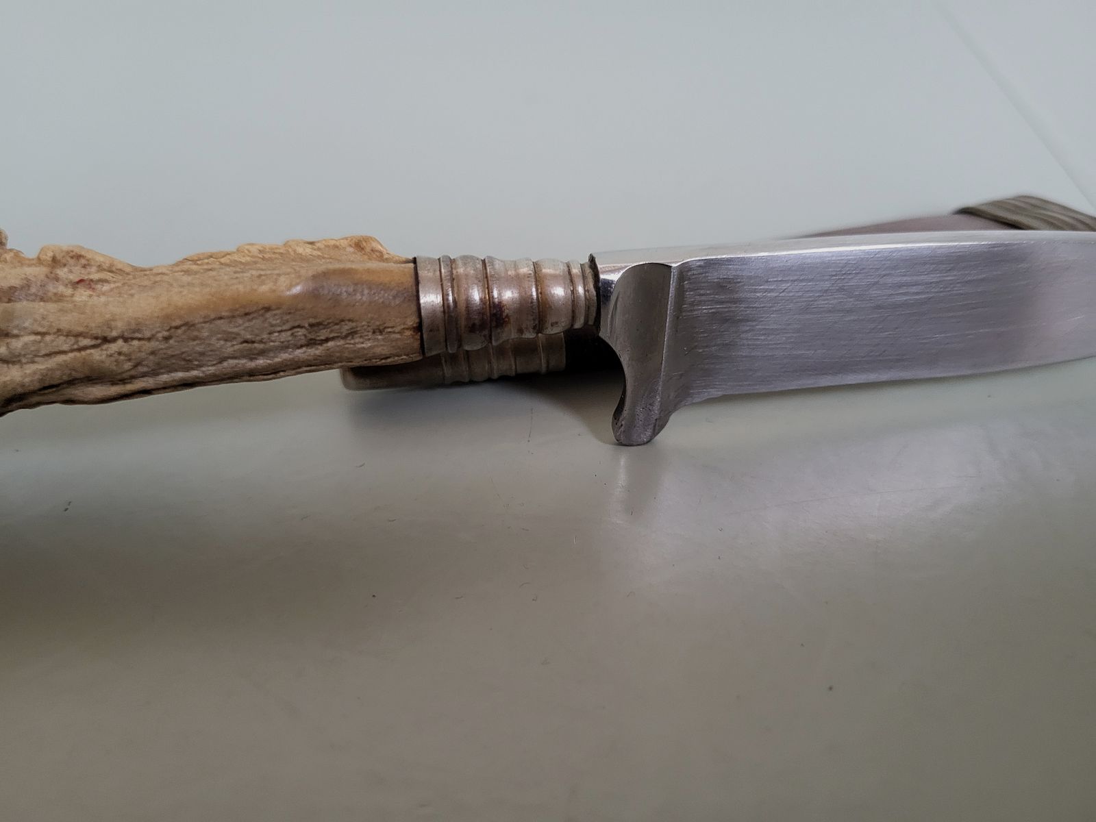 Cuchillo de caza antiguo . A. Küllenberg Solingen GR- años 1925 - Mango de cuerno de ciervo