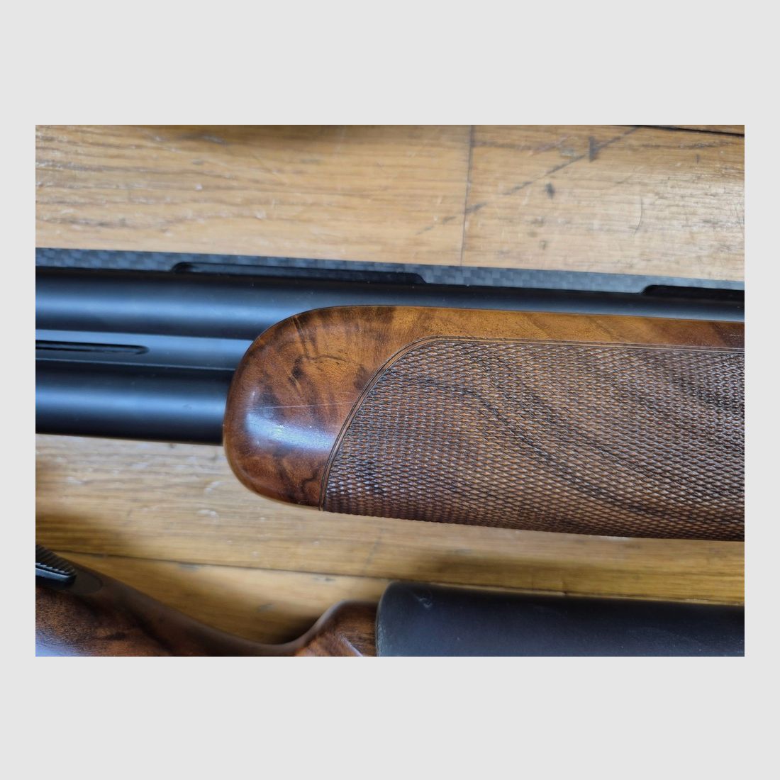 Sehr schönes Beretta 692 « Black Edition » - Über-unterlauf mit 76 cm Lauf - Kal. 12/70 - Mit Beretta-Koffer und zahlreichen Zubehör - Ausgezeichneter Zustand, fast wie neu! - TBE ++, Bild 21 von 46
