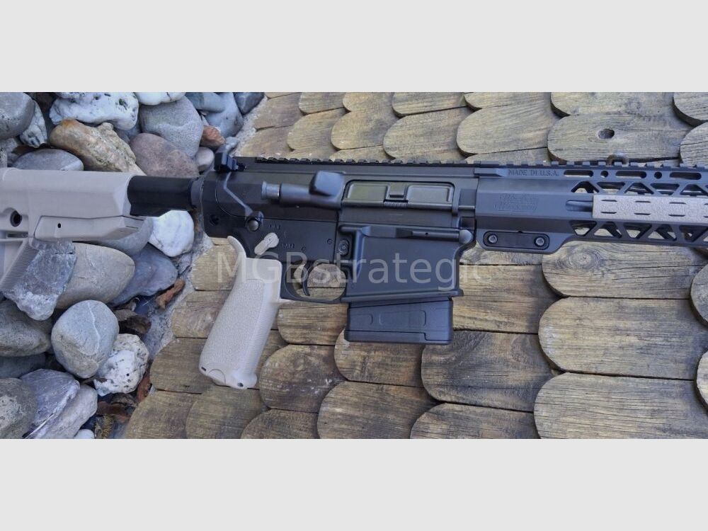 Windham Weaponry “SRC R16SFST-308” - półautomatyczna karabina .308Win system AR-10 typ AR10 z akcesoriami od BCM i Radian