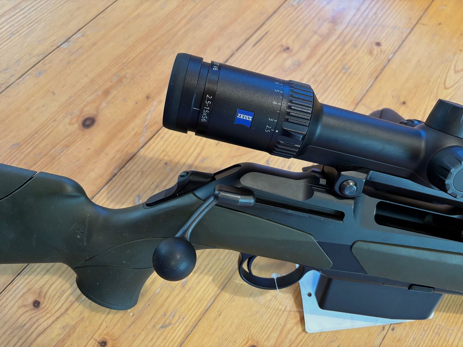 Merkel Helix .30-06 – Top Komplettset | Zeiss V6 | Schalldämpfer | Loch an Loch