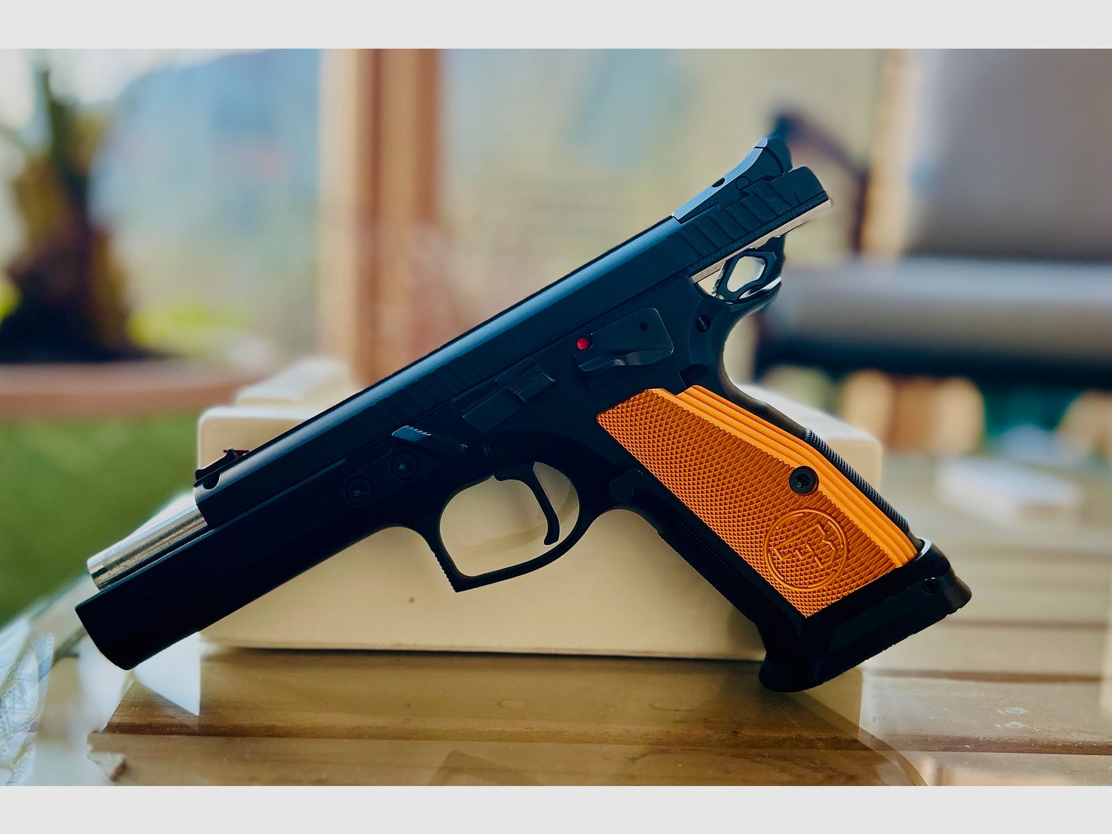 Pistolet CZ 75 TS Orange kaliber 40 S&W