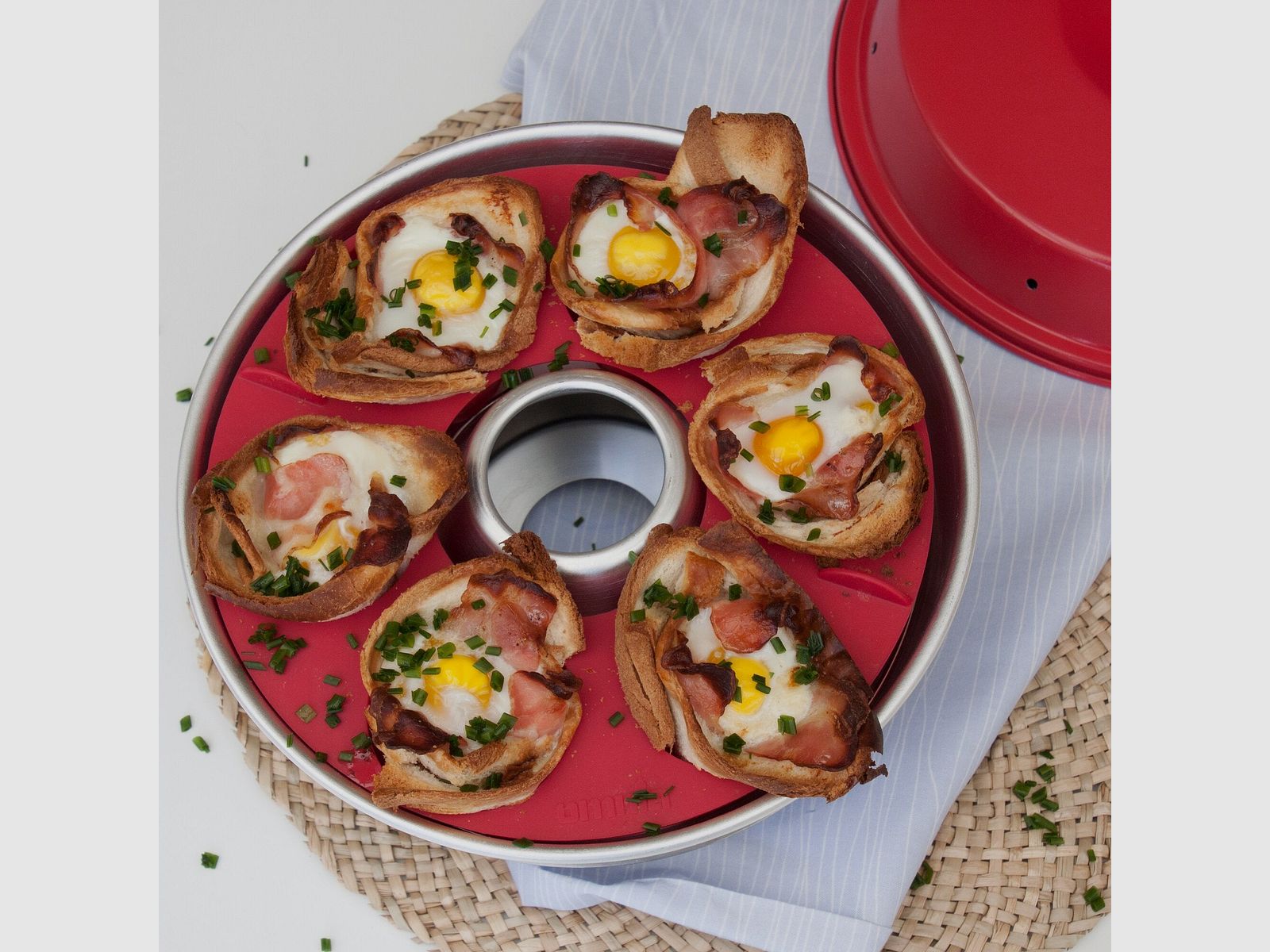 Cookbook "Best Savory Meat & Fish" Recipes for the Omnia Oven, image 4 of 6