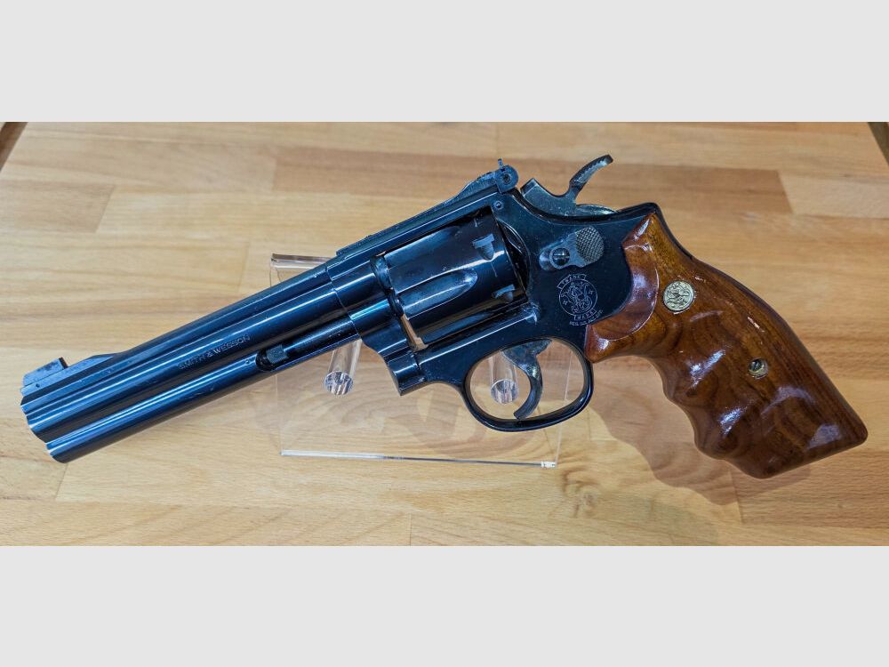 Smith & Wesson Modell 17-6