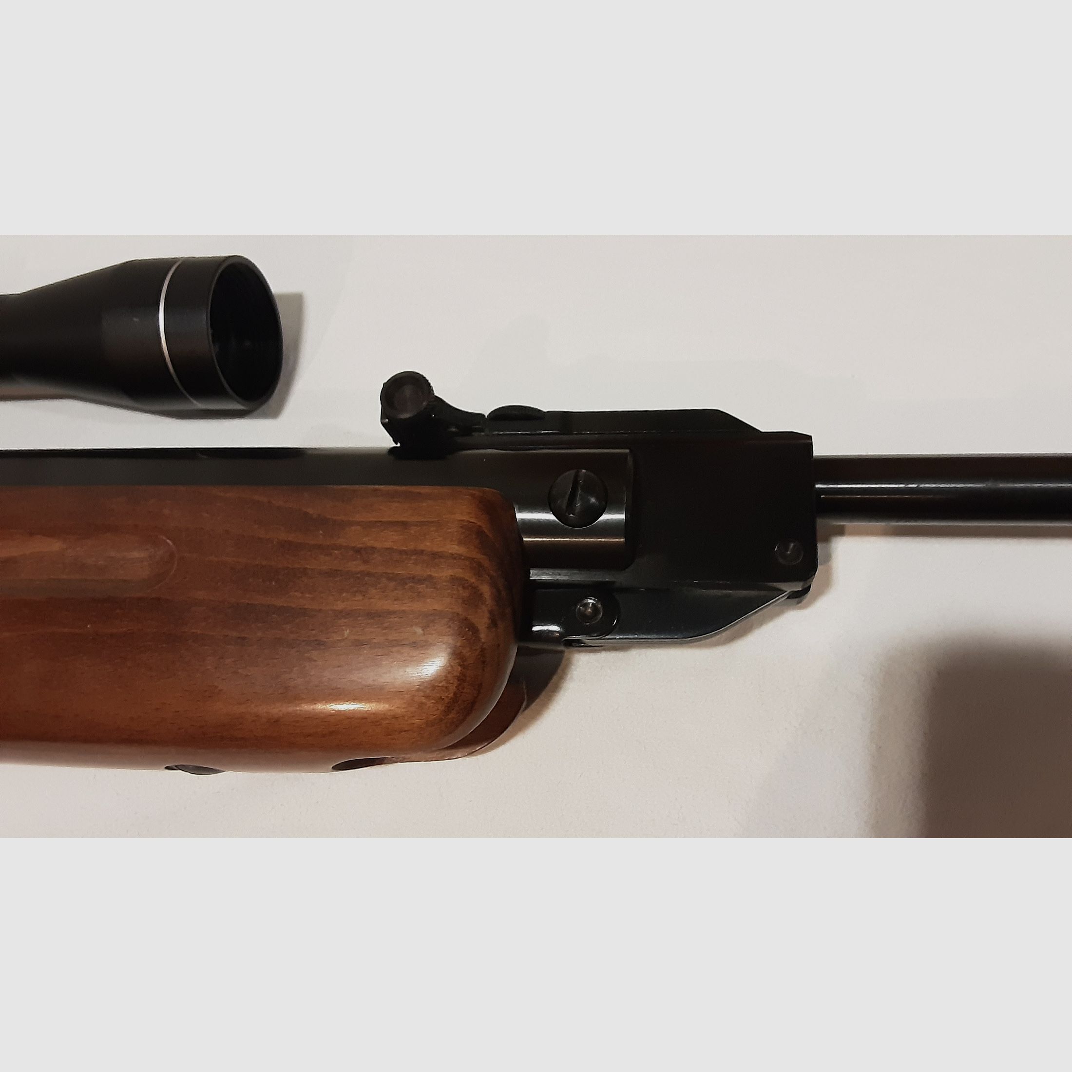 Rifle de aire Weihrauch HW35 de gran potencia y precisión para caza/deporte