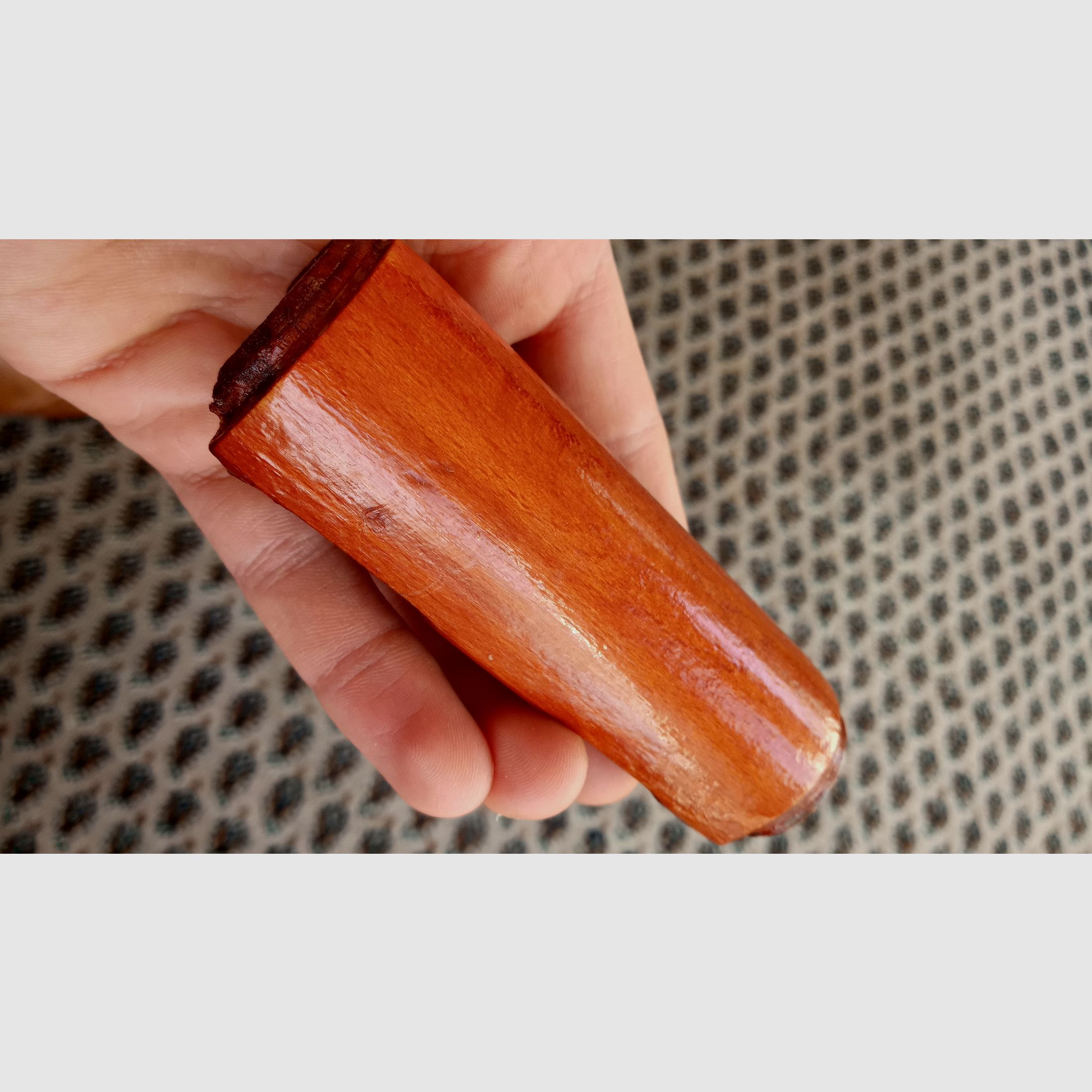 Mysteriöser oberer AK Handschutz aus Holz vermutlich rumänisch oder chinesisch (Type 56)