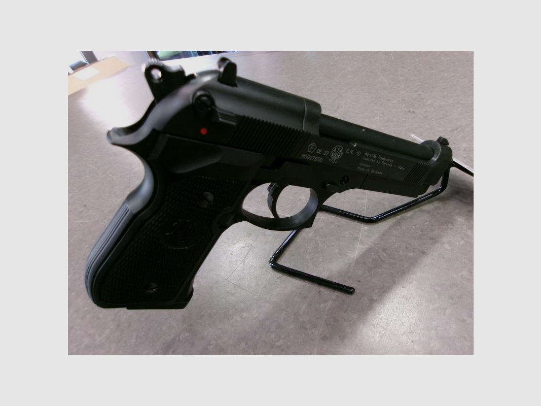 UMAREX BERETTA 92FS CAL4,5 GEBRAUCHT, Bild 4 von 5