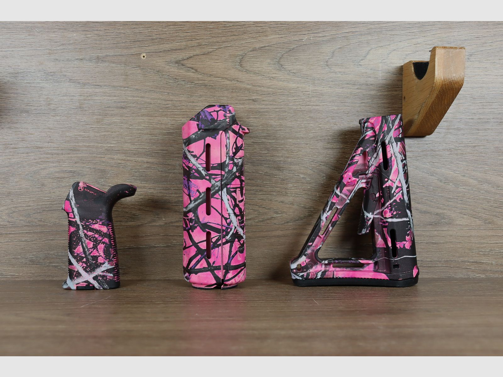 Kite Ar15 pink, image 2 of 2