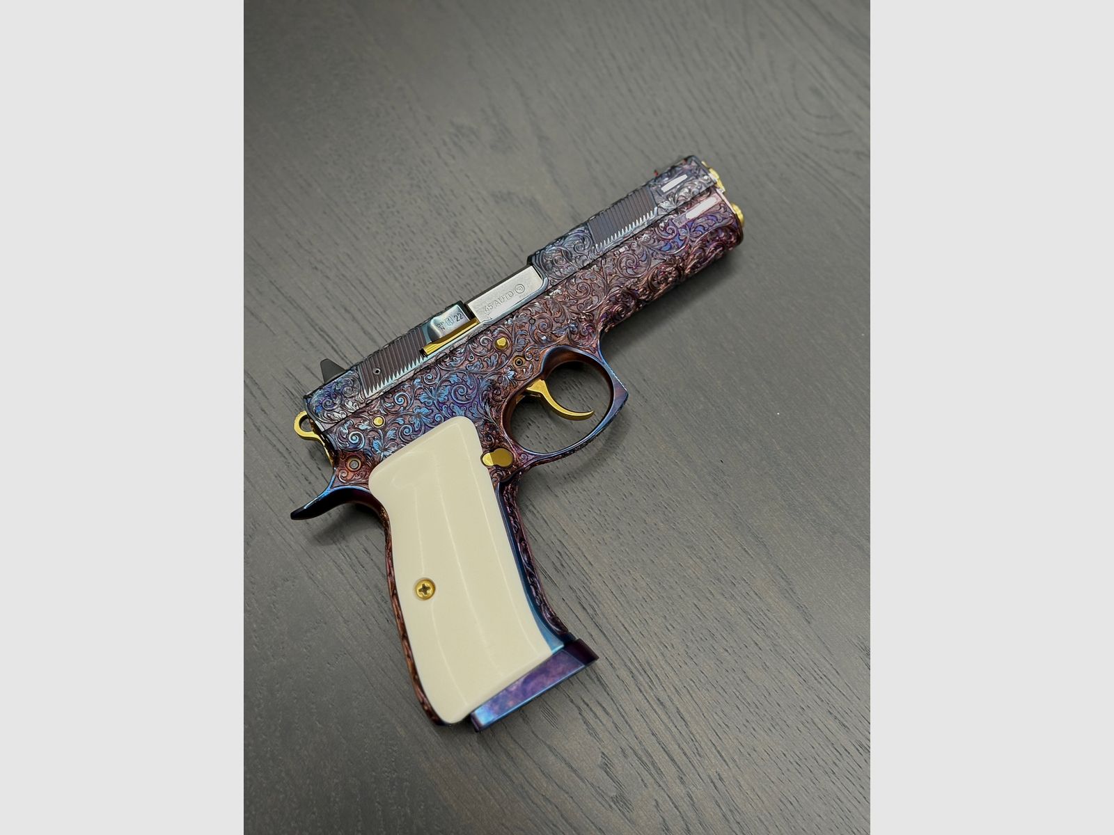 CZ 97 B Eins von Eins René Ondra
