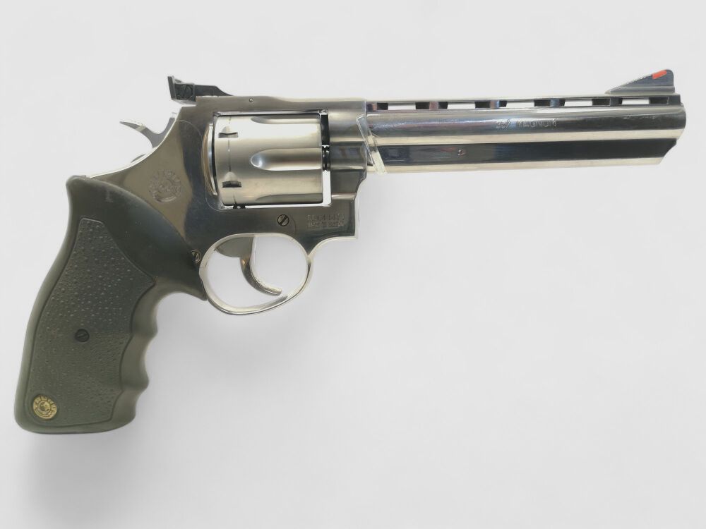 Taurus 689, image 5 of 8