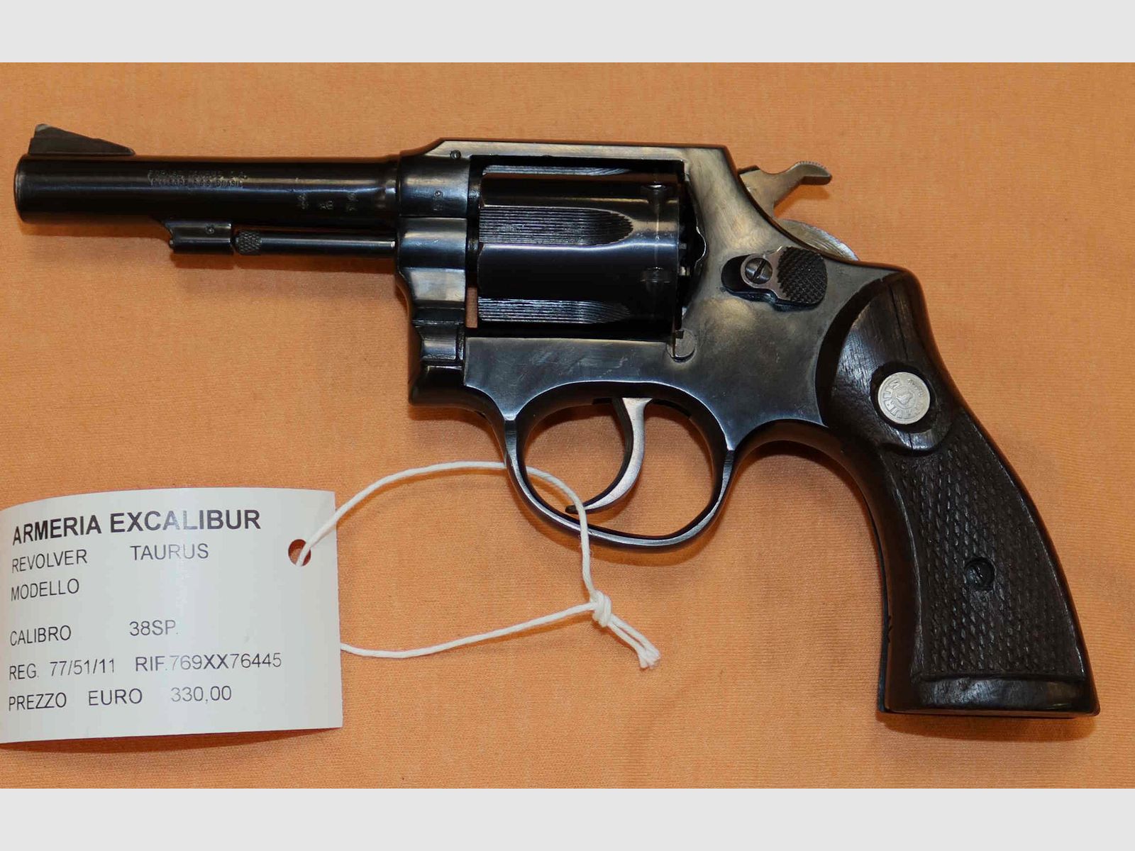 Revolver Taurus .38 SP, image 1 of 6