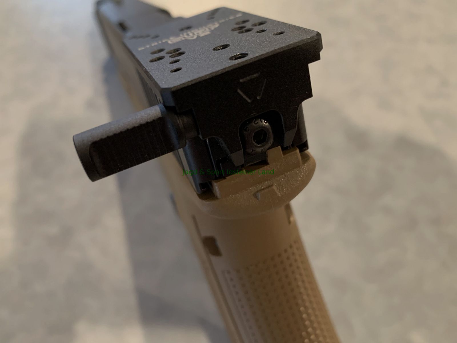 Glock G17 Gen5 FR incluso pacchetto di tuning di Strike Industries e Timney