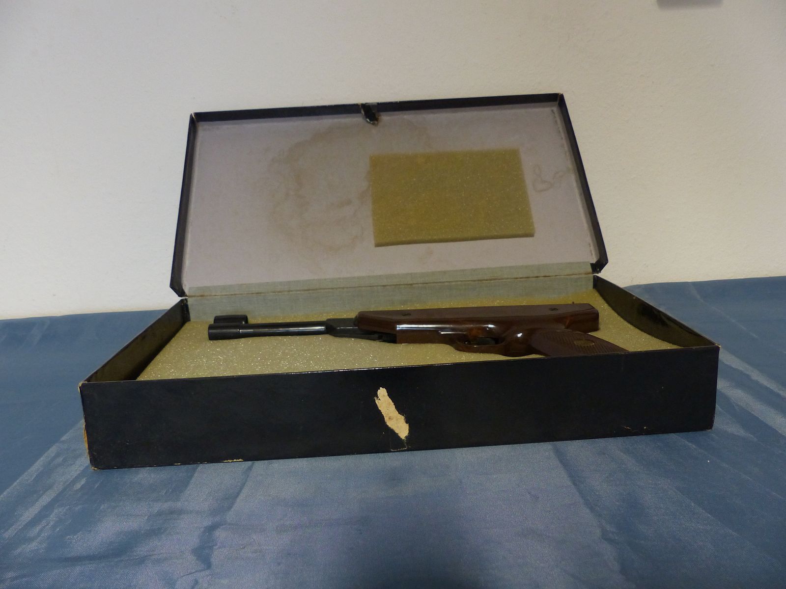 Weihrauch HW 70 air pistol 4.5 mm Diabolo without F with original packaging serial number 284