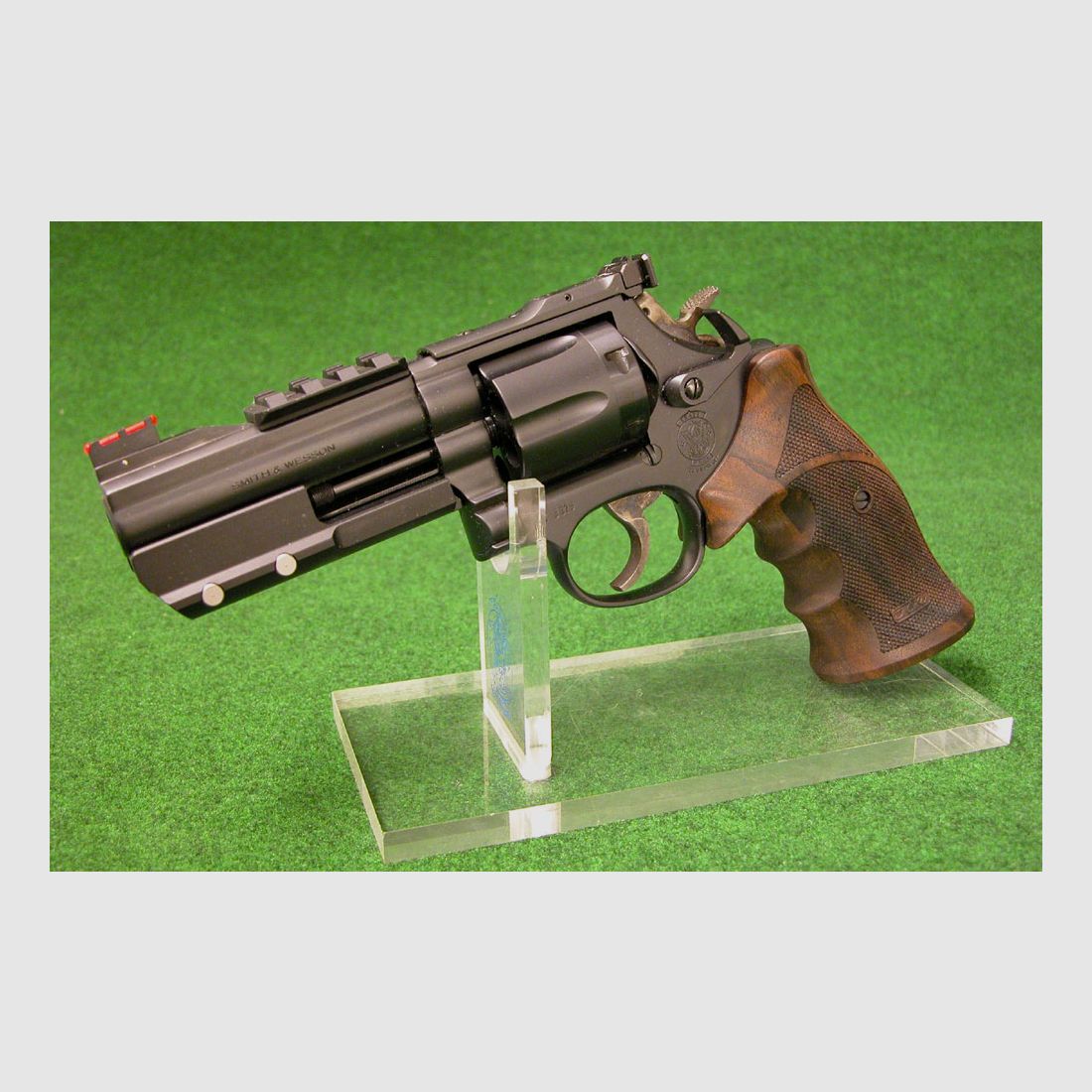 DELTA COMBAT ELITE S&W 586 4"Zoll 357 Mag