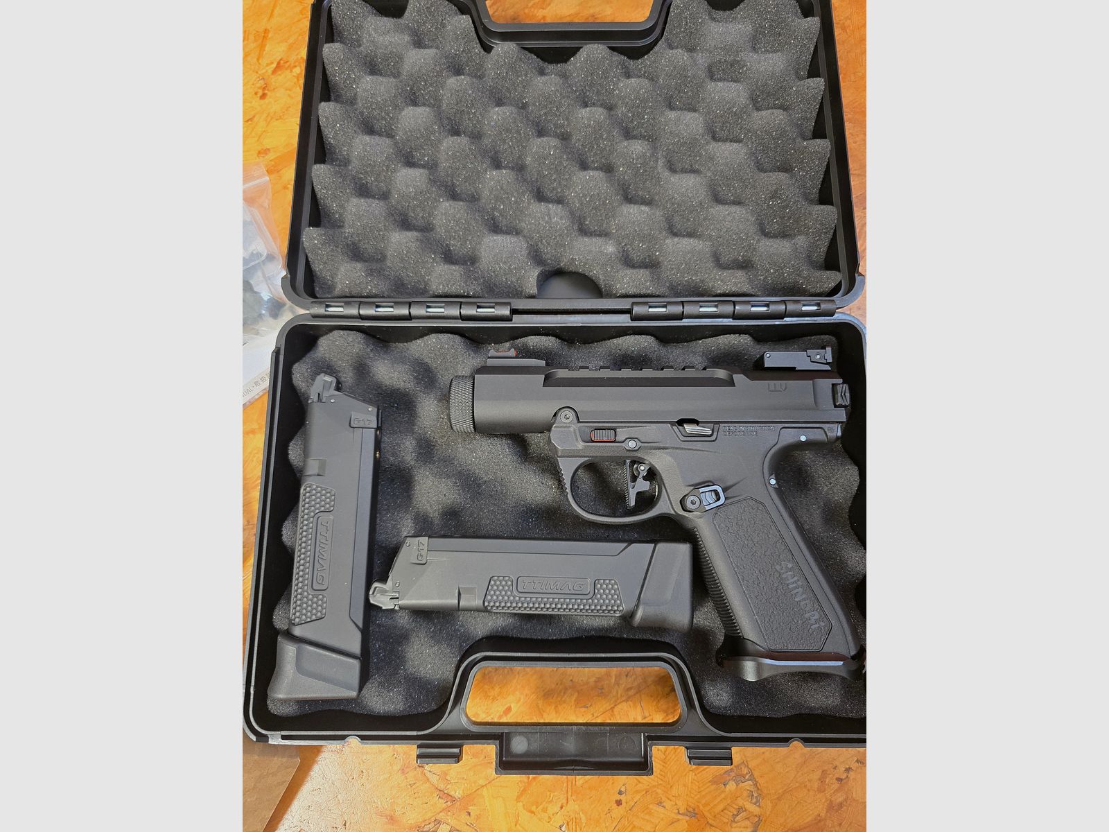 Pistolet Action Army AAP-01C Shinoby Assassin GBB 6mm BB 2xChargeur