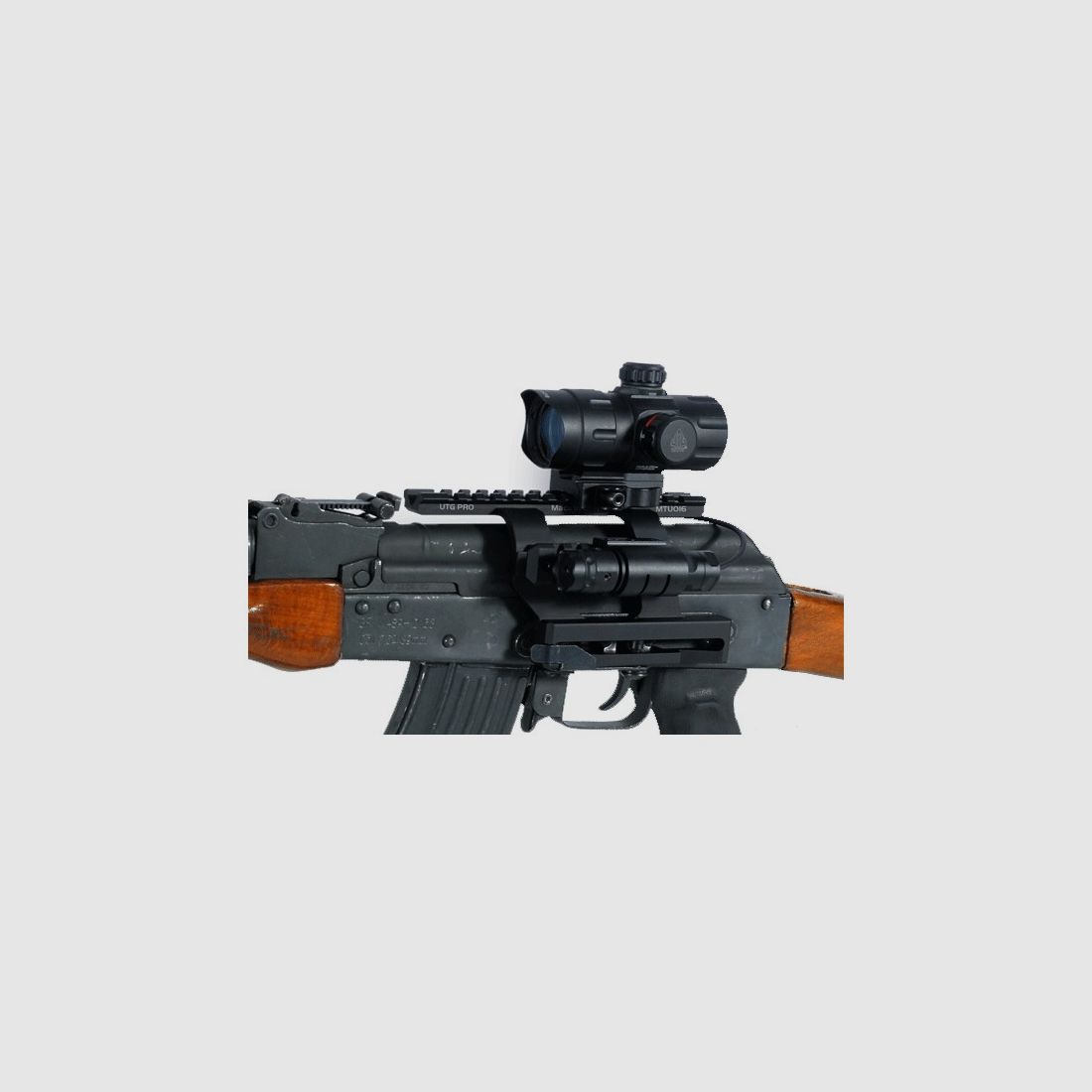 AK Slide Montage Rail 3. 3 Inch - UTG pro, afbeelding 2 van 3