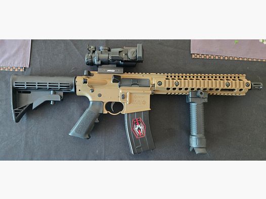 Crosman R1 CO2 karabin pneumatyczny AR15
