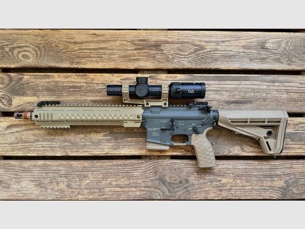 Oberland Arms G96c con OA Sharp 1-8x24 approvato sportivamente .223Rem