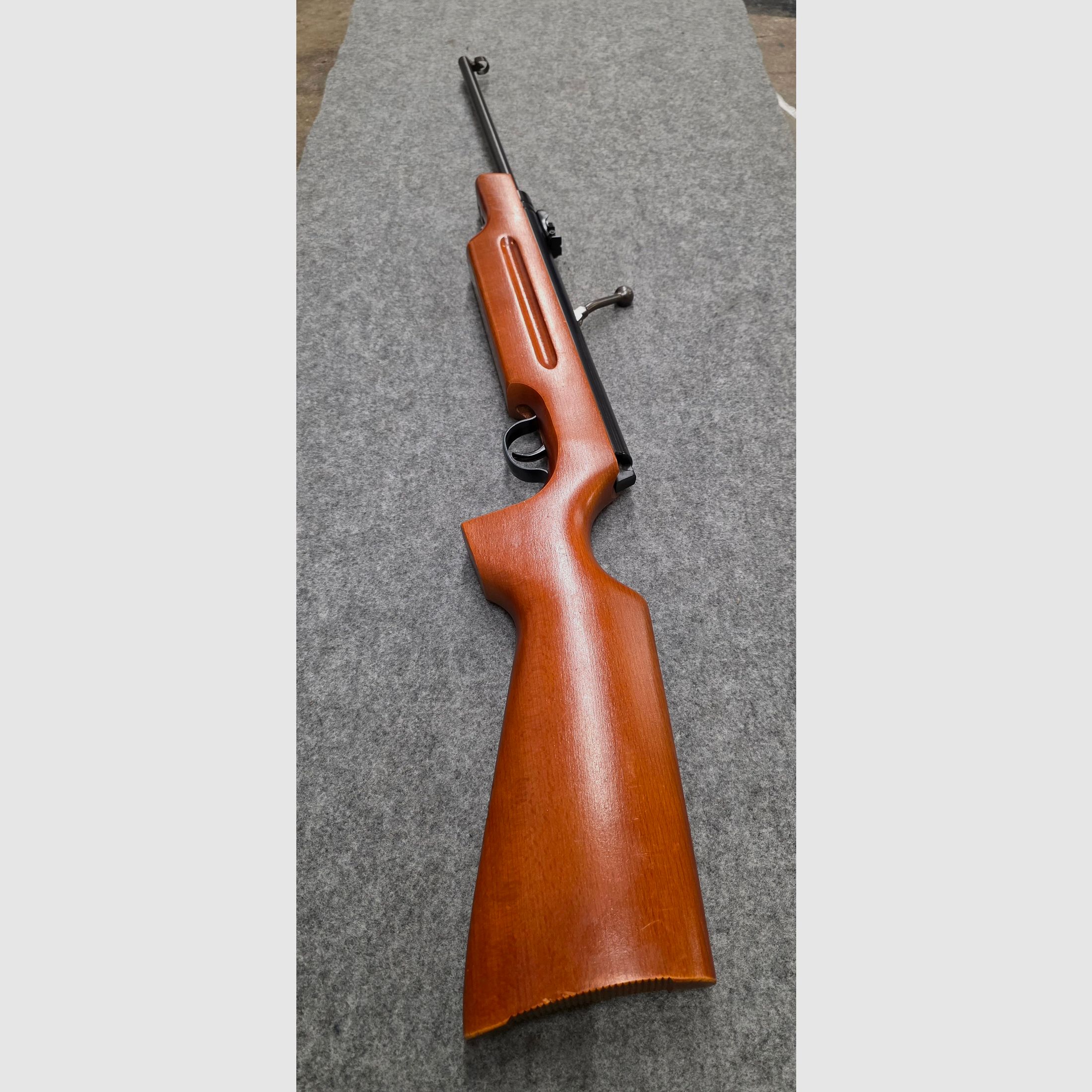 Haenel Mod. 310-4 Sportschaft en estado de colección no restaurado, cargador 310