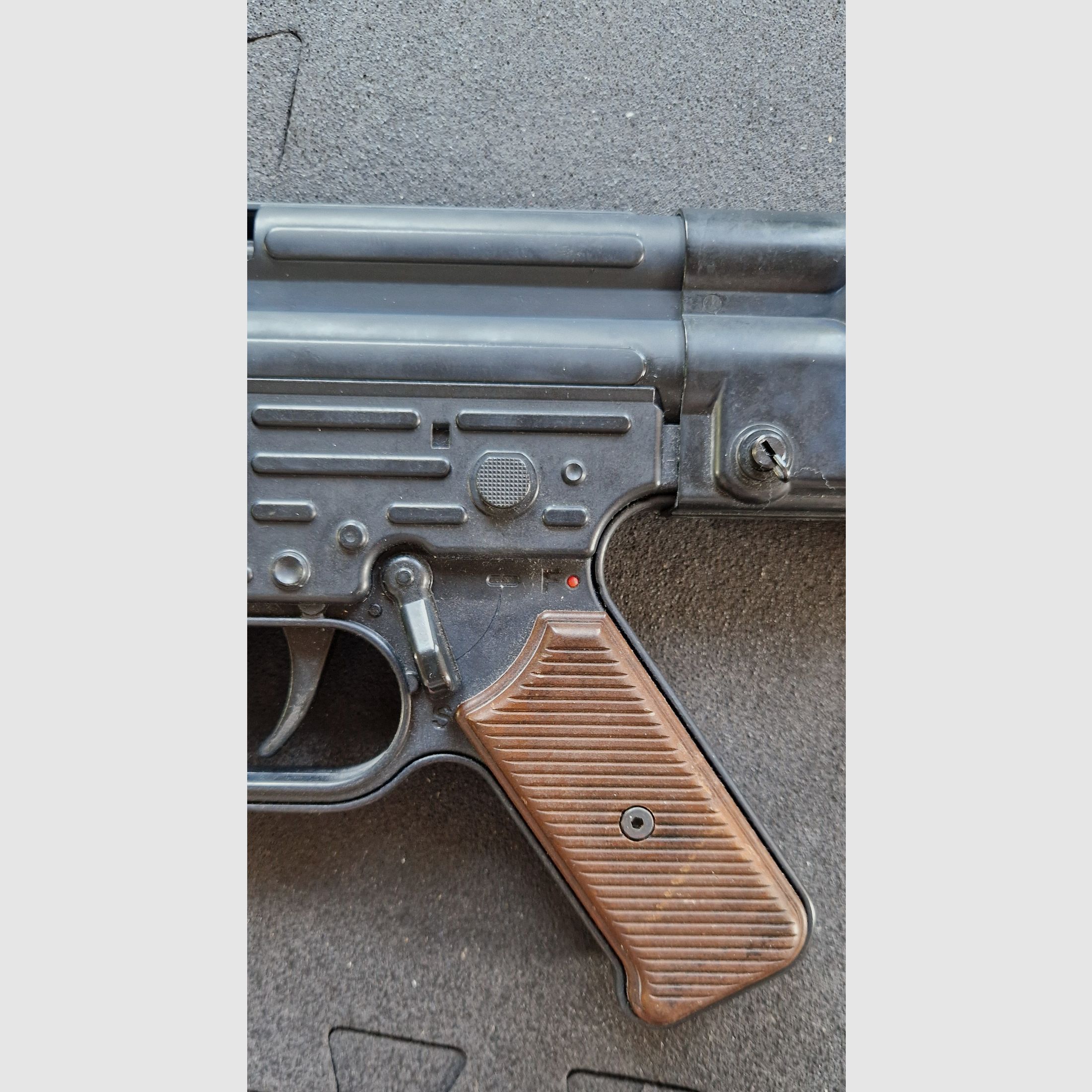 GSG StG 44 Schreckschussgewehr 9 mm P.A.K. Vollmetall Echtholz