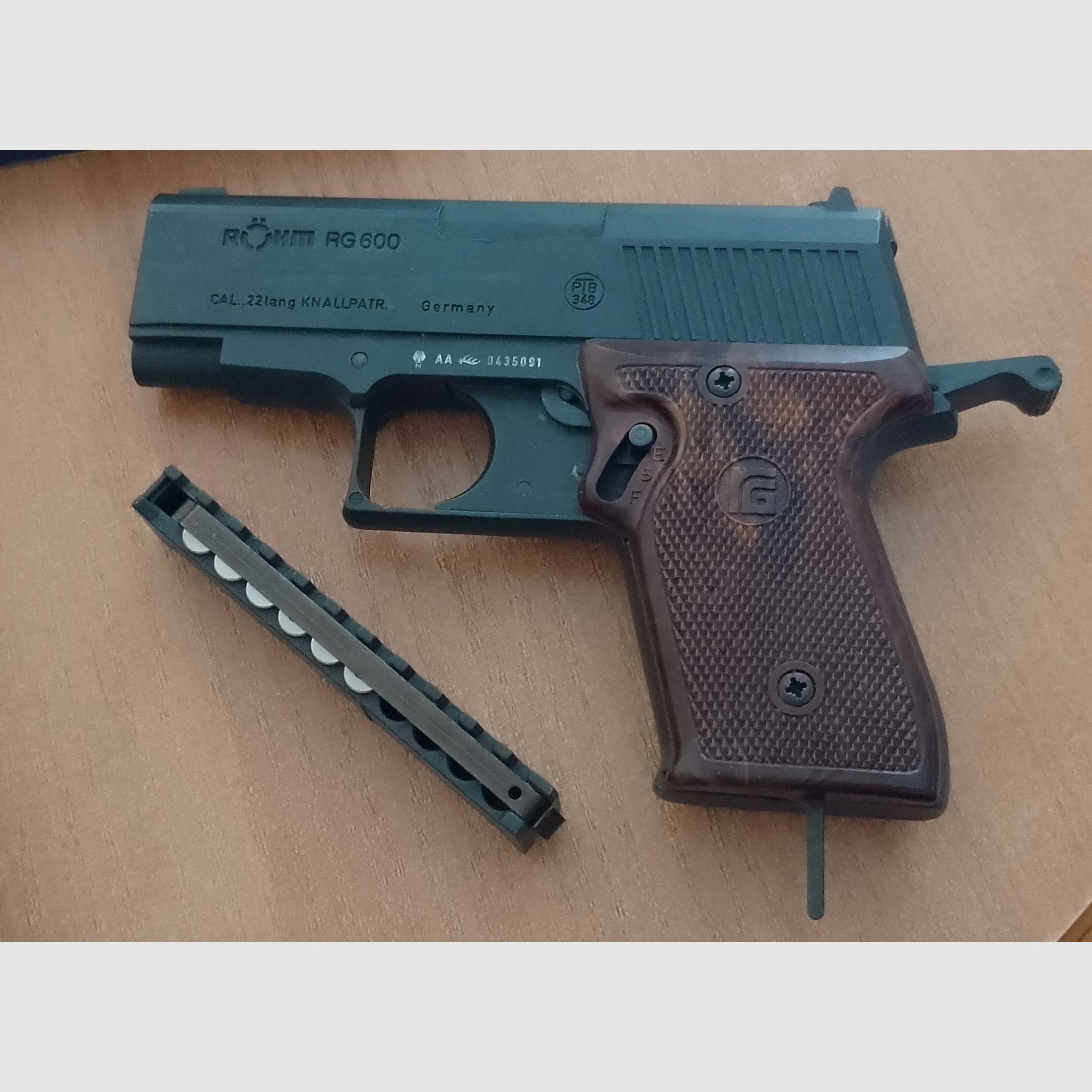Seltene Röhm RG 600 im Kal. 22 lang oder 6 mm Flobert Knall mit OVP
