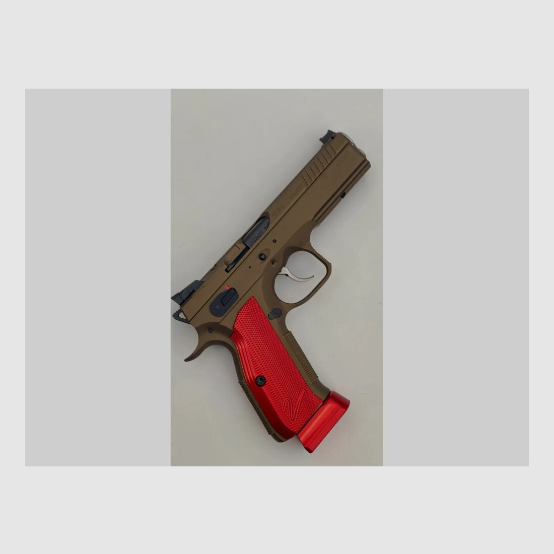 CZ Česká zbrojovka a.s. CZ SHADOW 2 Special "Jagdlounge BURNT BRONZE RED Edition" NEU 9mmLuger