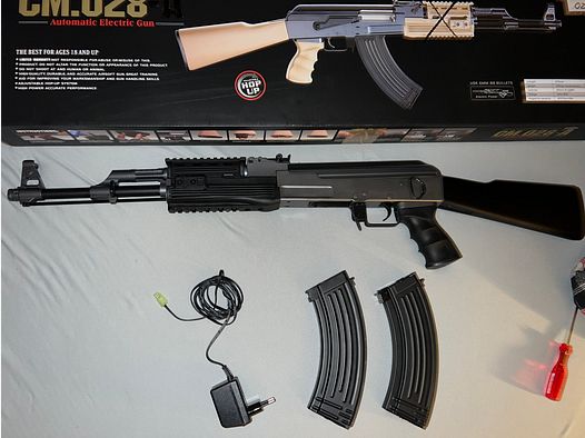AK47 Tactical Metal Gear / CM.028-AMG       &       SG-552 Commando Metal Gear / S552MG