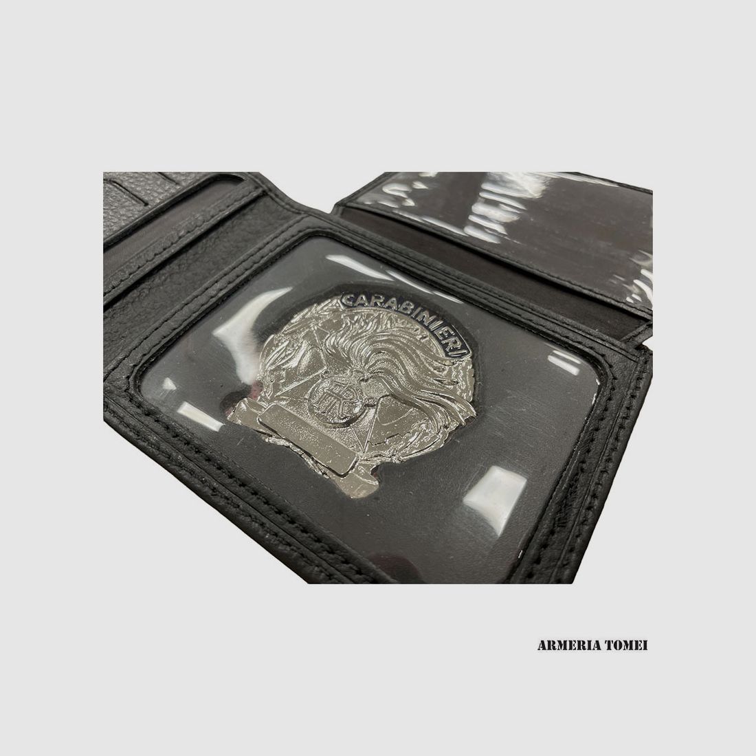 VEGA HOLSTER – Wallet with removable badge Carabinieri (silver badge), image 4 of 4