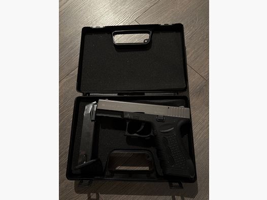 Zoraki 917 Titan incl. magazine - hardly shot