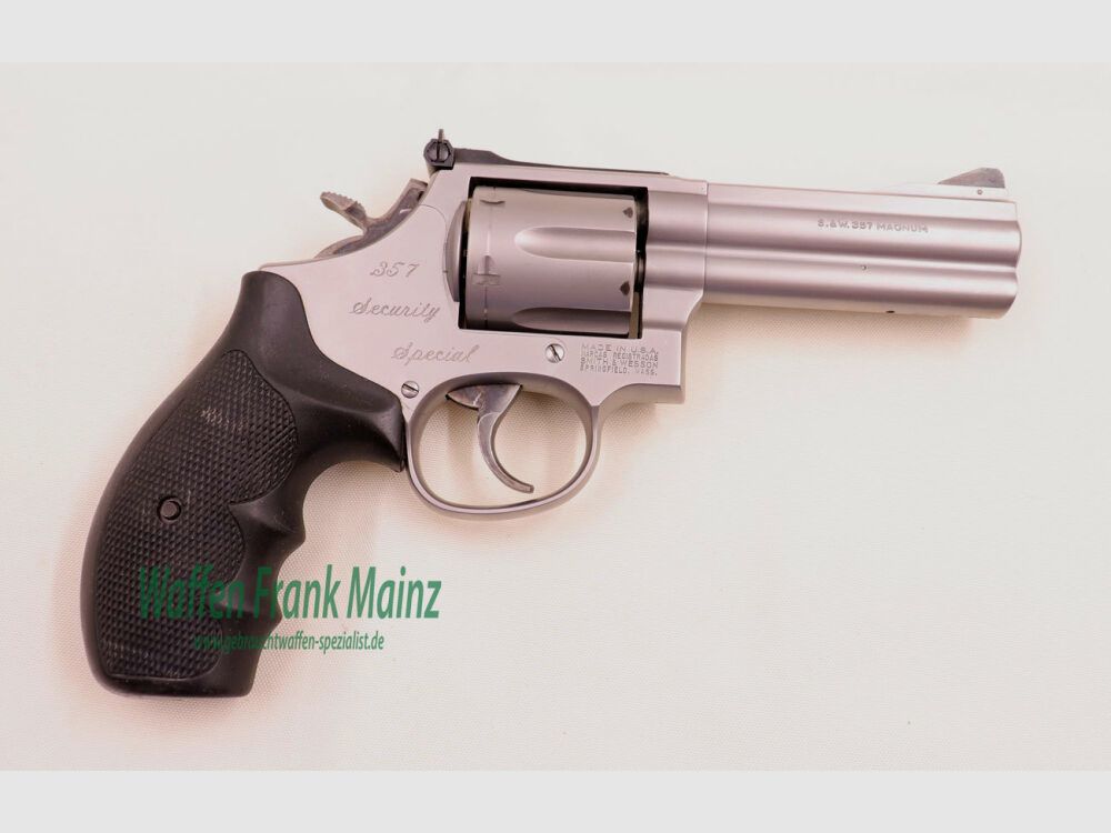 Smith and Wesson - USA Security Special 686-4