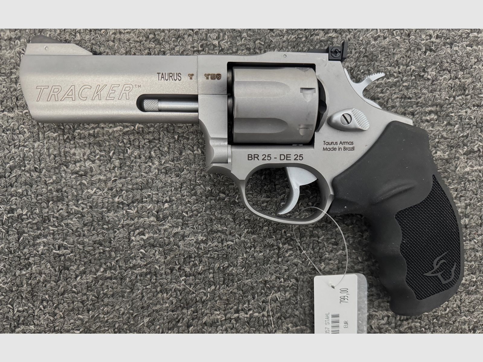 Taurus Revolver Typ 627 Stahl matt .357 Mag. - NEU