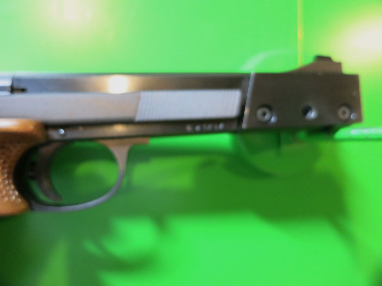 Hämmerli International 208, beste schweizer Ziel- Sportpistole, .22lr +Laufgewicht +Sportgriff       #72-