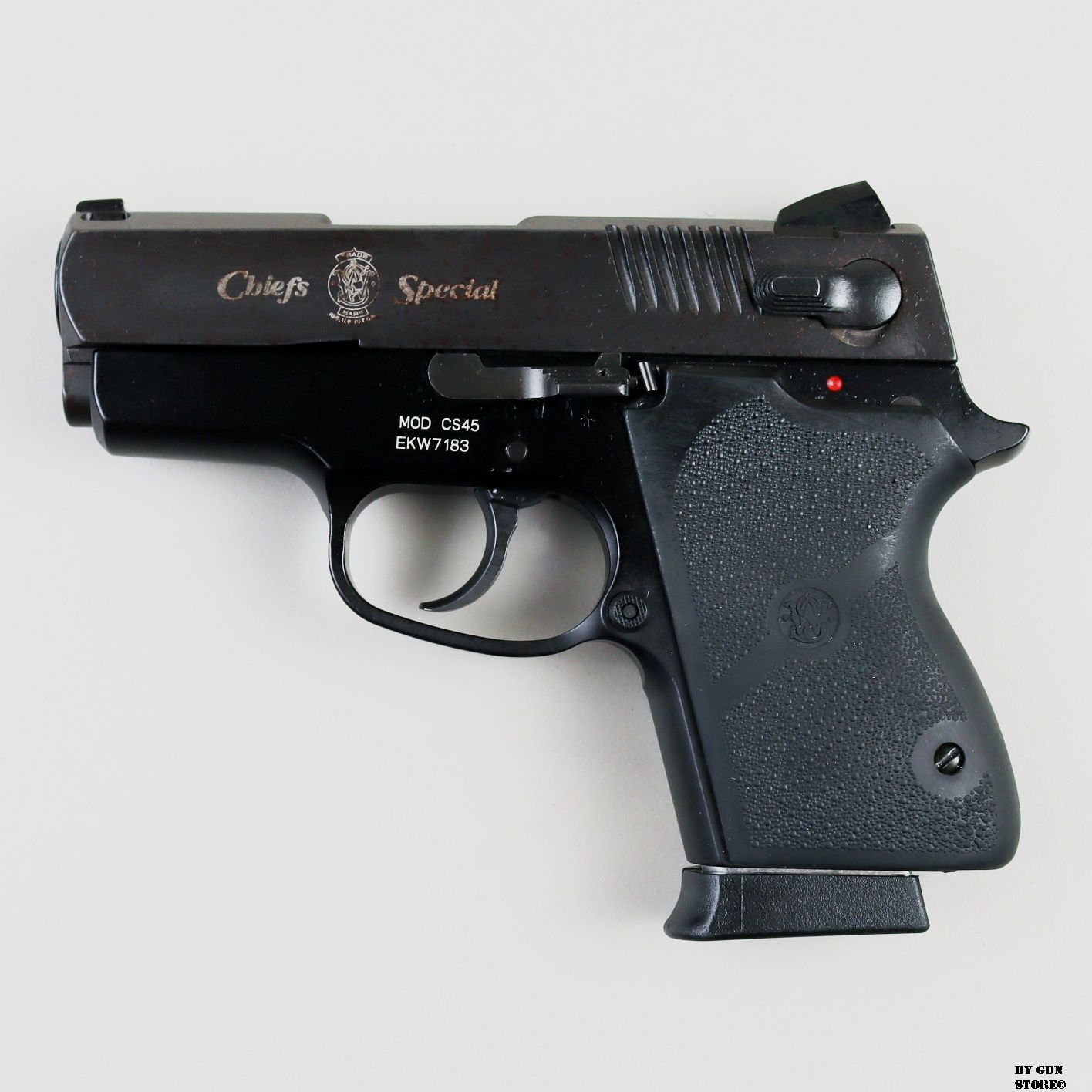 Pistola Smith & Wesson mod. CS45 cal. 45 Acp matr. EKW7183, immagine 1 di 10