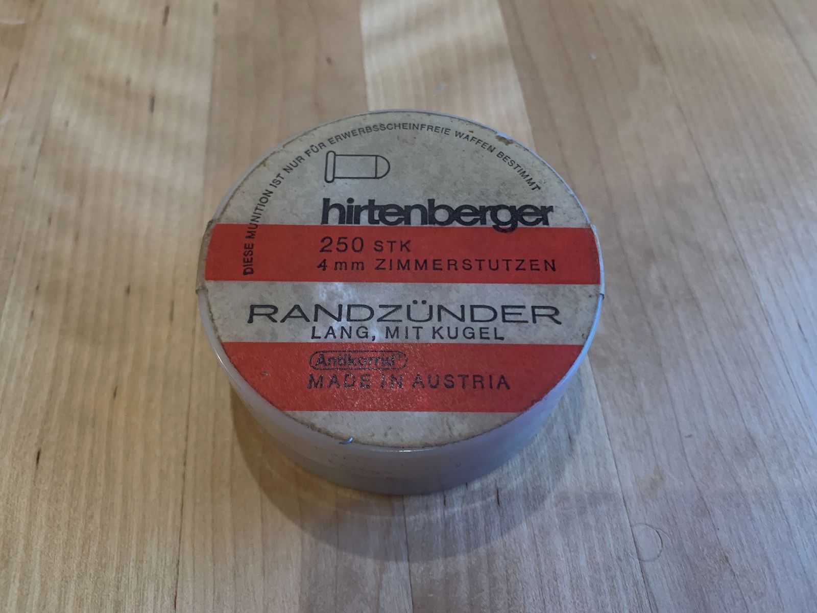 Hirtenberger 4mm długi zapalnik boczny z kulką nr 7 (4,3mm)