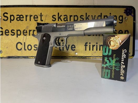 BRILEY Target Master - elegancka pistolet 1911 w 6"
