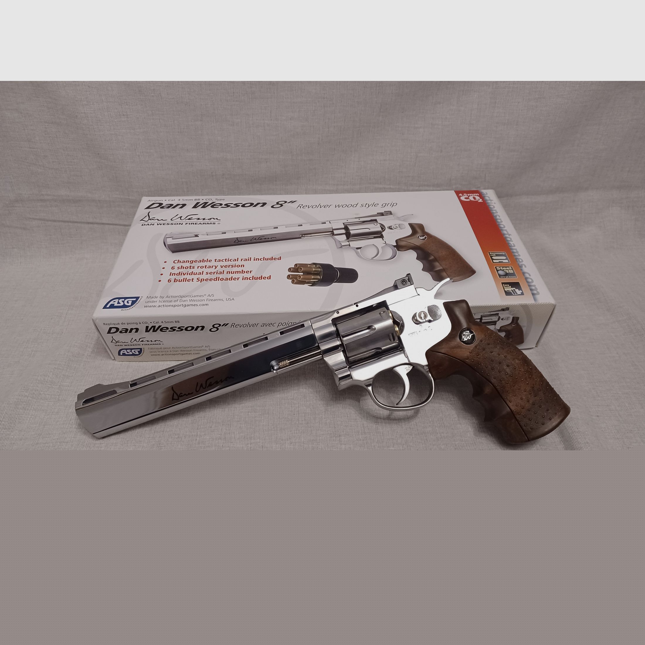 Dan Wesson 8" chrom / 4,5 mm BB / CO2 / Revolver / OVP (117)